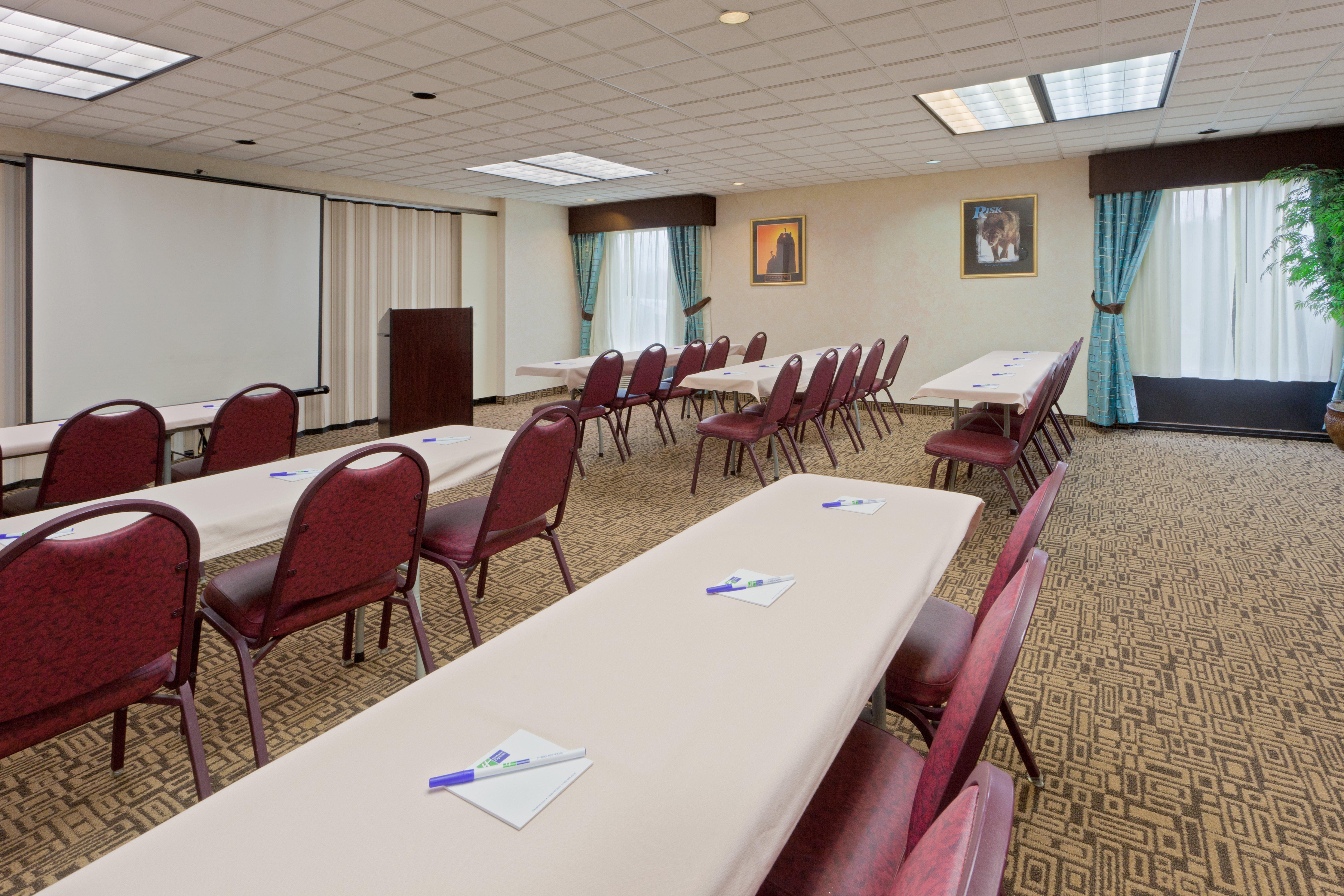 Holiday Inn Express Hotel & Suites Charleston-Southridge By Ihg Extérieur photo