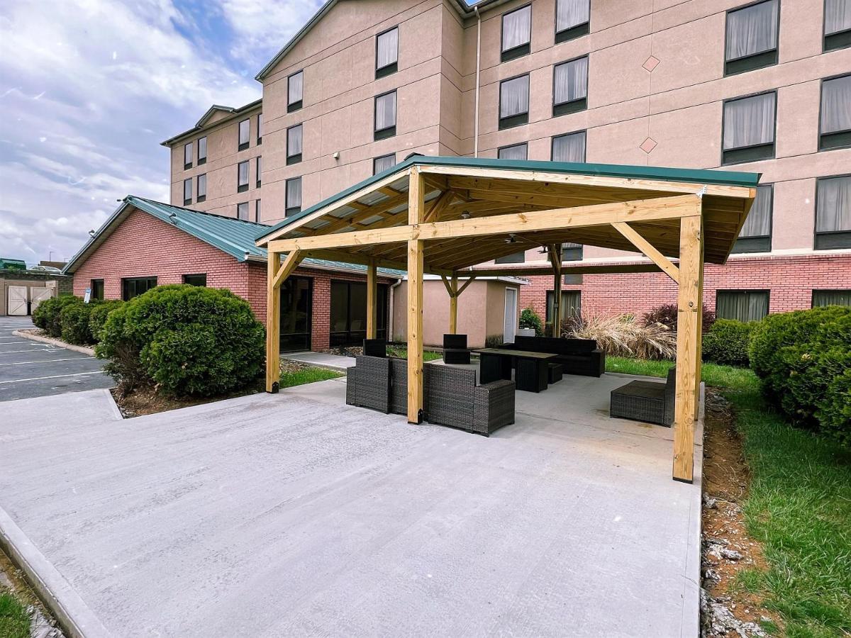 Holiday Inn Express Hotel & Suites Charleston-Southridge By Ihg Extérieur photo