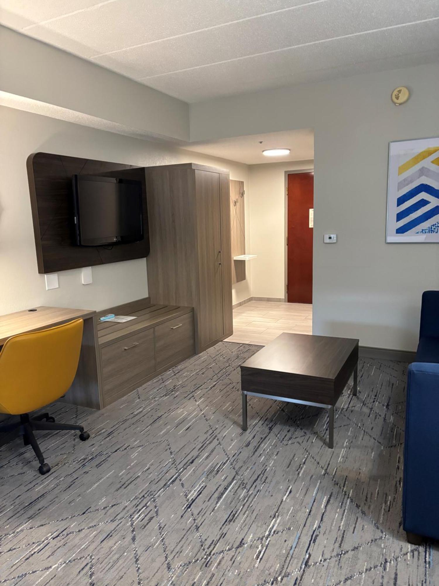 Holiday Inn Express Hotel & Suites Charleston-Southridge By Ihg Extérieur photo