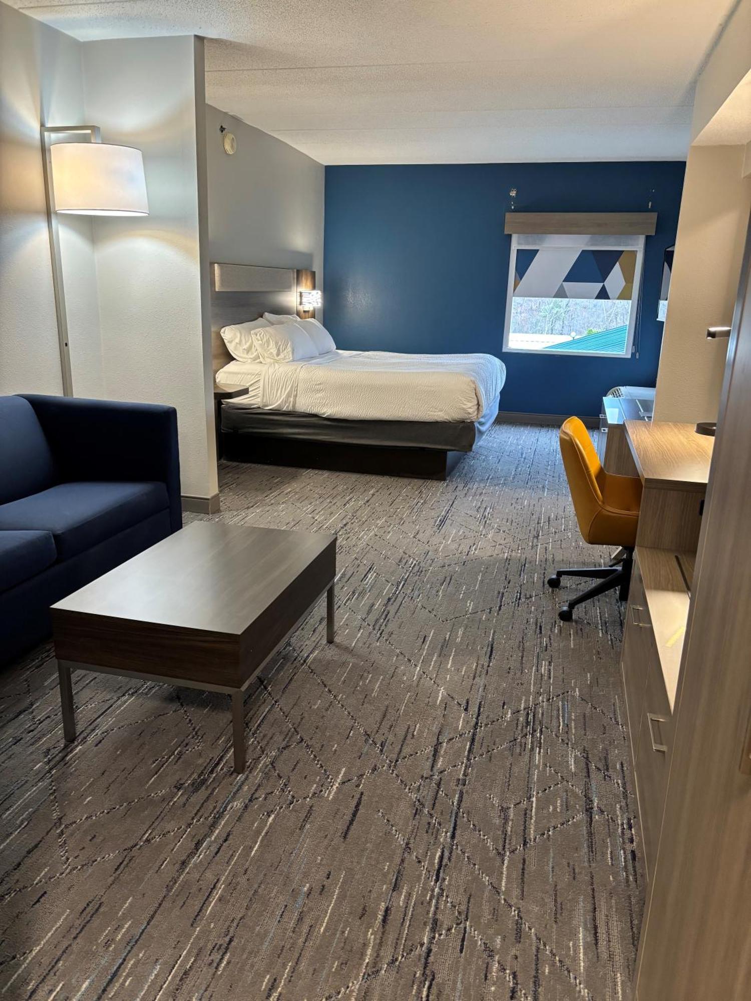 Holiday Inn Express Hotel & Suites Charleston-Southridge By Ihg Extérieur photo
