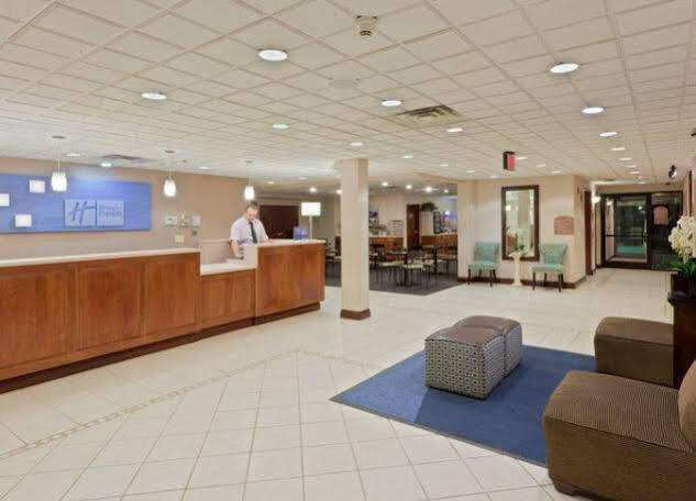 Holiday Inn Express Hotel & Suites Charleston-Southridge By Ihg Extérieur photo